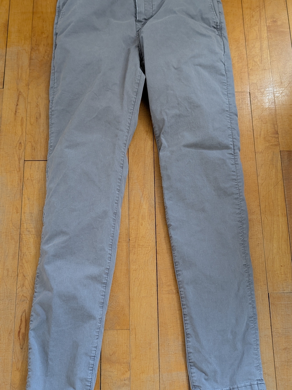American Eagle Outfitters Men's Light Gray Chino Pants